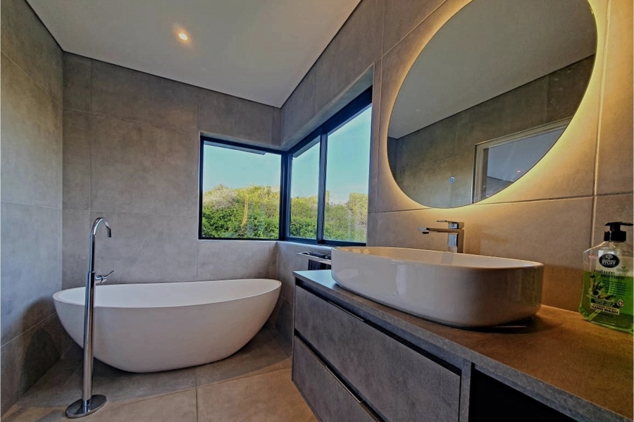 3 Bedroom Property for Sale in Dana Bay Western Cape